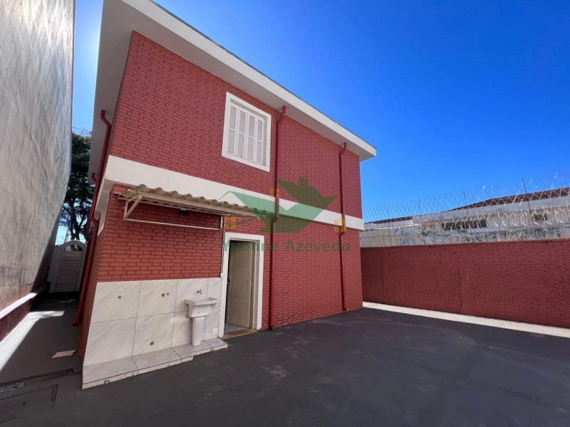 Prédio Inteiro para alugar com 7 quartos, 176m² - Foto 8