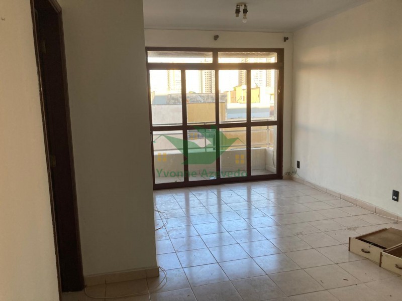 Apartamento para alugar com 3 quartos, 117m² - Foto 1
