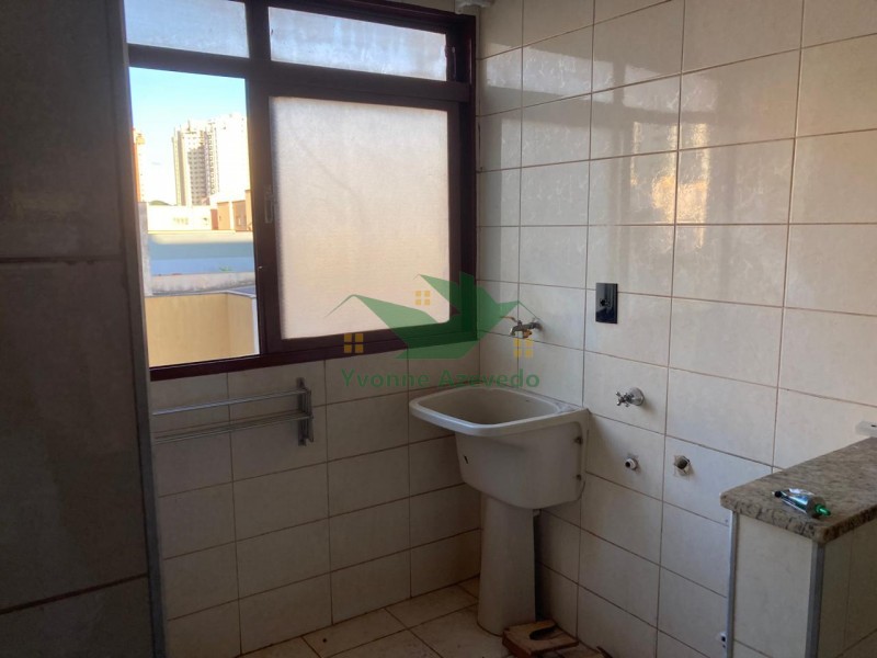 Apartamento para alugar com 3 quartos, 117m² - Foto 10