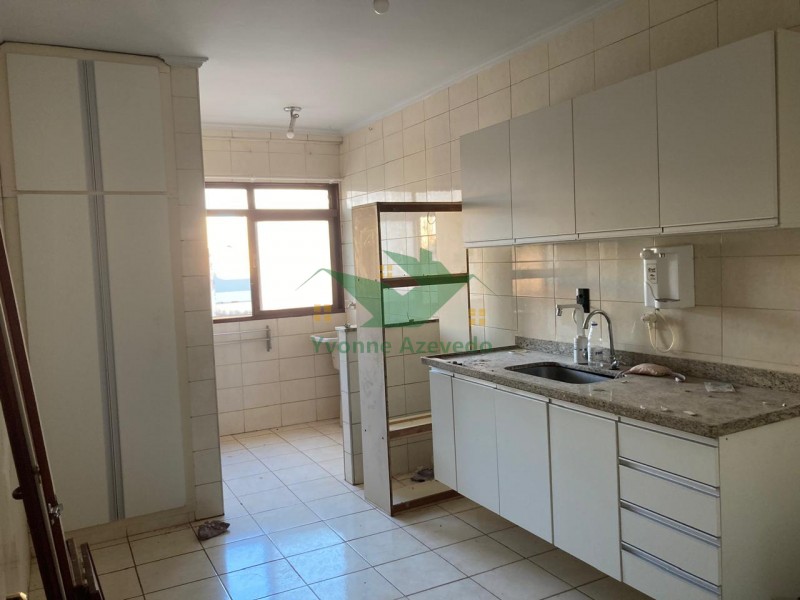 Apartamento para alugar com 3 quartos, 117m² - Foto 4